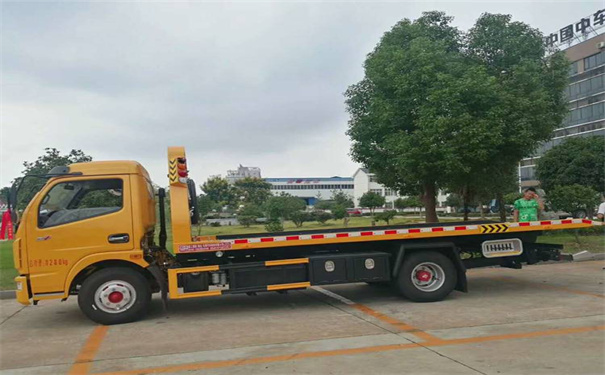 中山定远24小时拖车救援电话号码，定远道路救援公司怎么收费的